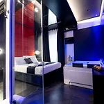 Maximum Hub Suite&spa Παλέρμο