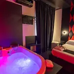 Maximum Hub Suite&spa Παλέρμο