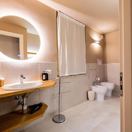 Maximum Hub Suite&spa Bed & Breakfast 4*