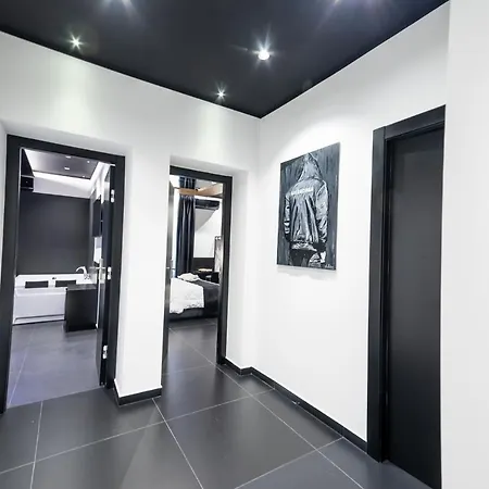 Maximum Hub Suite&spa לינה וארוחת בוקר 2*