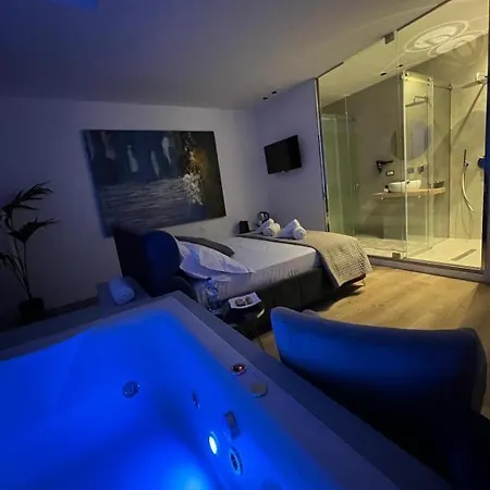 Maximum Hub Suite&spa 2* Palerme