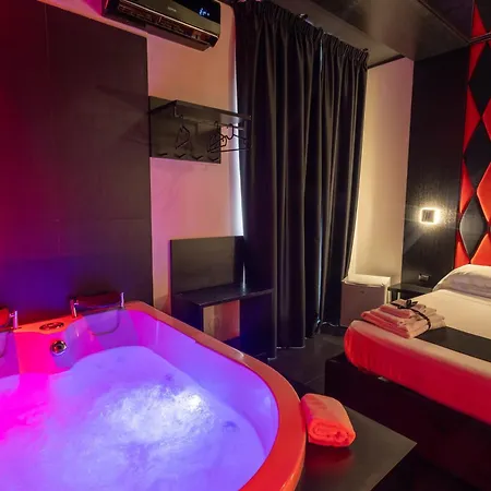 Maximum Hub Suite&spa Palerme