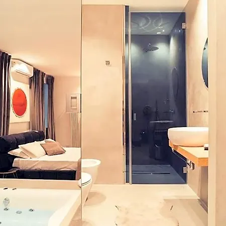 Maximum Hub Suite&spa 4*