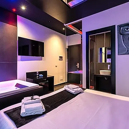 Maximum Hub Suite&spa Oda ve Kahvaltı