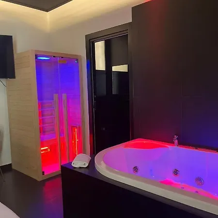 Maximum Hub Suite&spa فندق مبيت وإفطار باليرمو