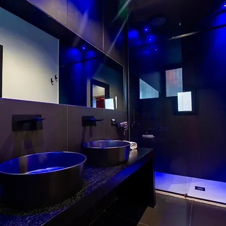 Maximum Hub Suite&spa